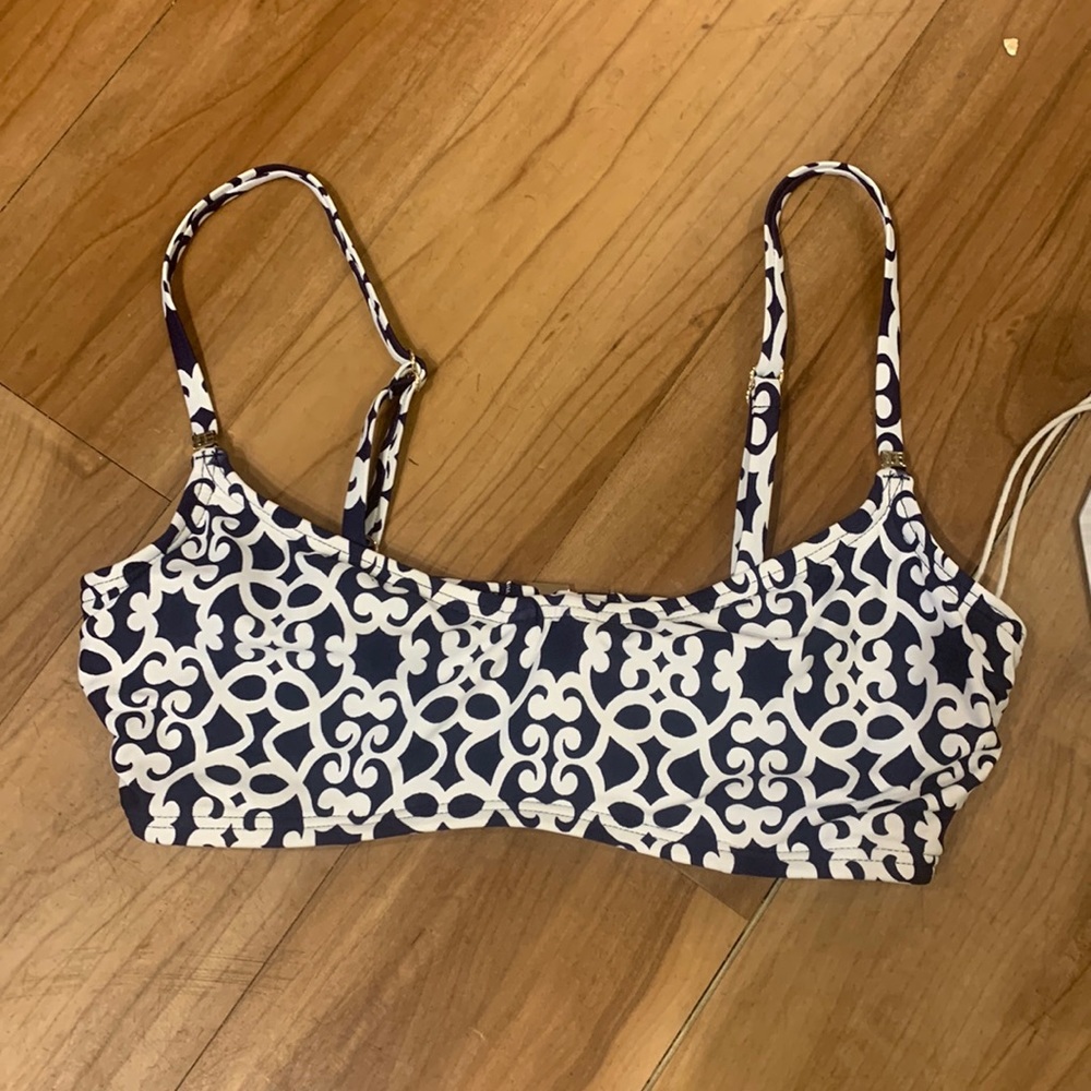 NWT Beach House swim top with adjustable straps